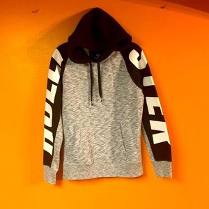 Hollister hoddie size XS